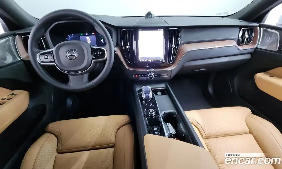 Volvo XC60 2025 2.0 Автомат в Москве № 212766, фото 12