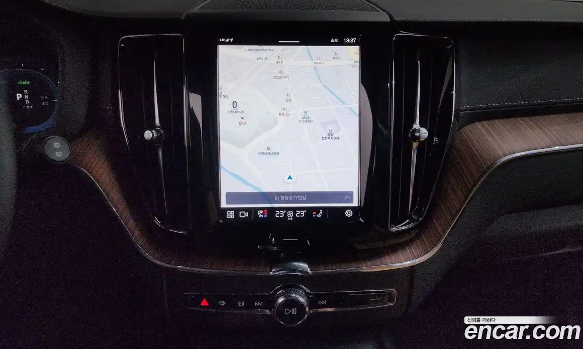 Volvo XC60 2025 2.0 Автомат в Москве № 212766, фото 6