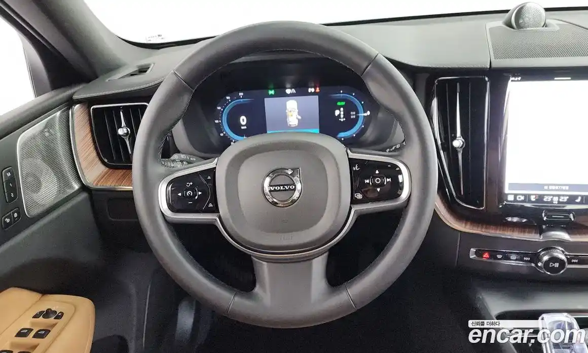 Volvo XC60 2025 2.0 Автомат в Москве № 212766, фото 9