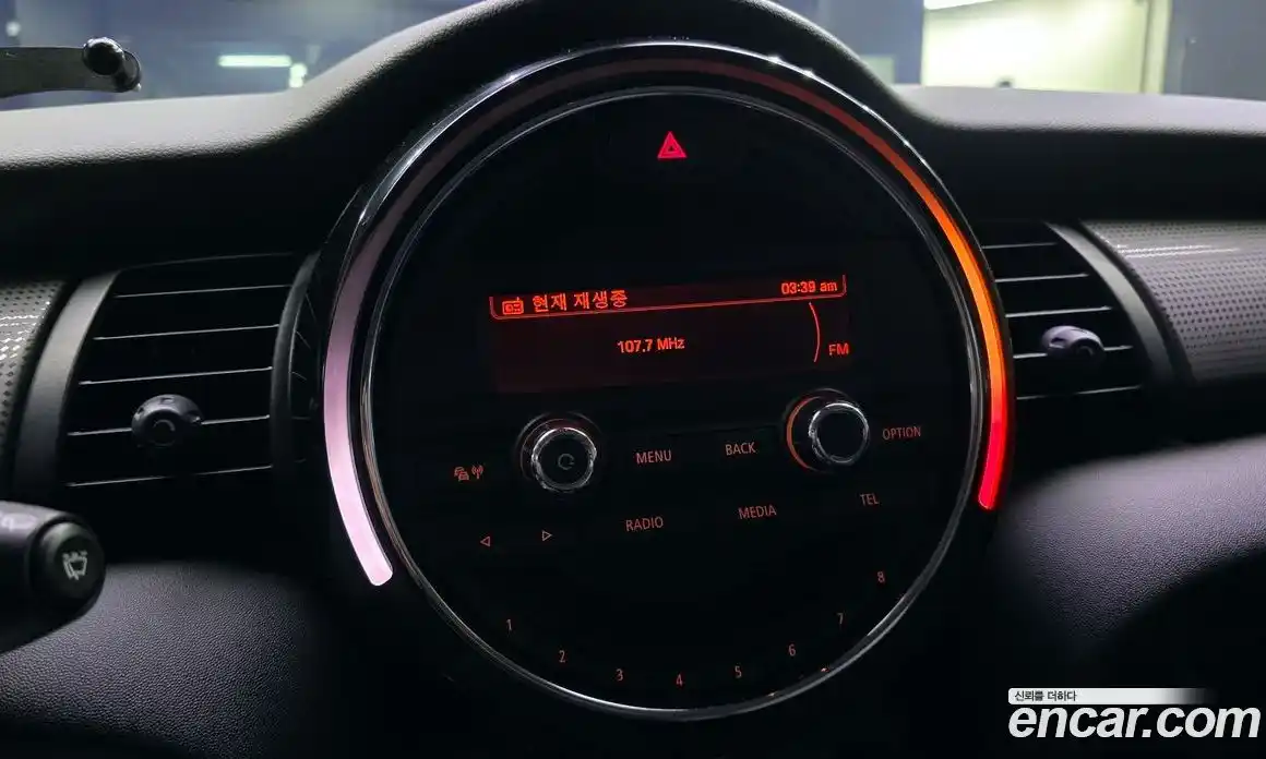 Mini Cooper 2015 1.5 Автомат в Москве № 214348, фото 14