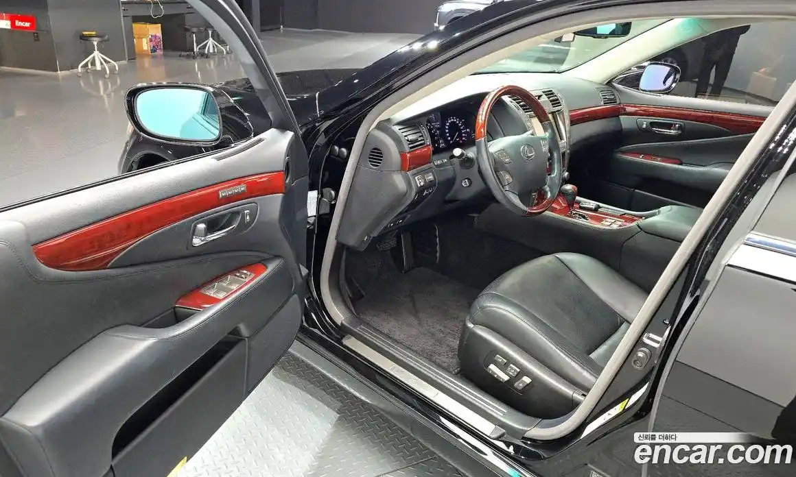 Lexus LS 2008 4.6 Автомат в Москве № 214623, фото 20