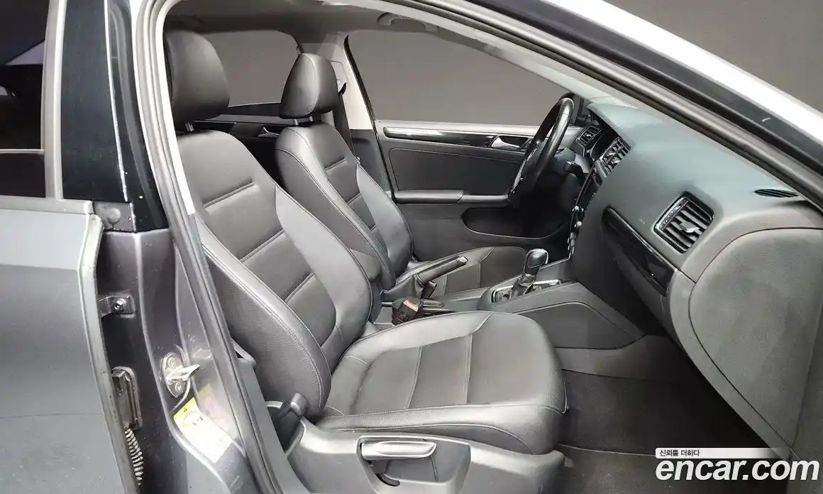 Volkswagen Jetta 2015 2.0 Автомат в Москве № 215325, фото 11