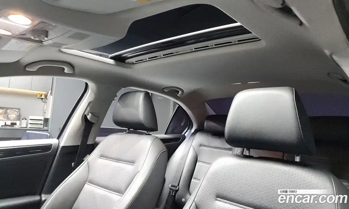 Volkswagen Jetta 2015 2.0 Автомат в Москве № 215325, фото 9