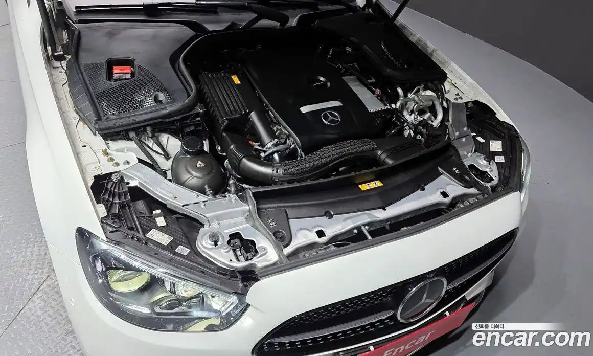 Mercedes-Benz E-Class 2023 2.0 Автомат в Москве № 219448, фото 11