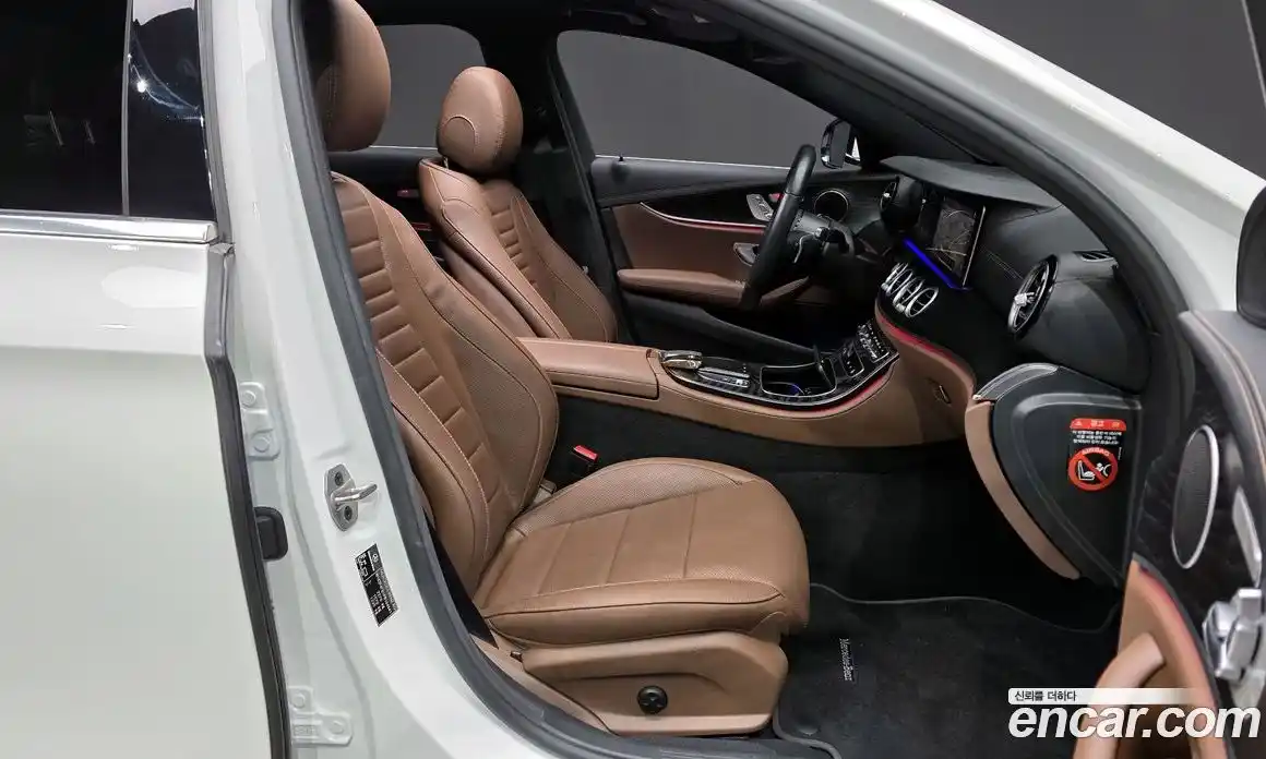 Mercedes-Benz E-Class 2023 2.0 Автомат в Москве № 219448, фото 20