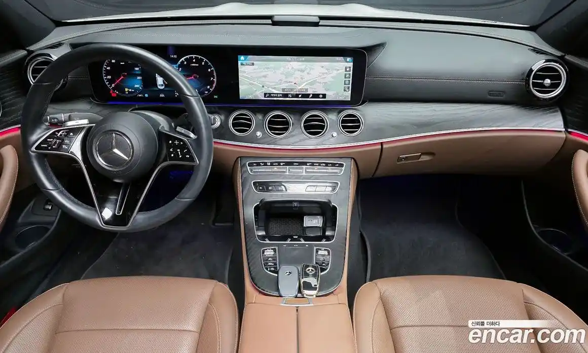 Mercedes-Benz E-Class 2023 2.0 Автомат в Москве № 219448, фото 4