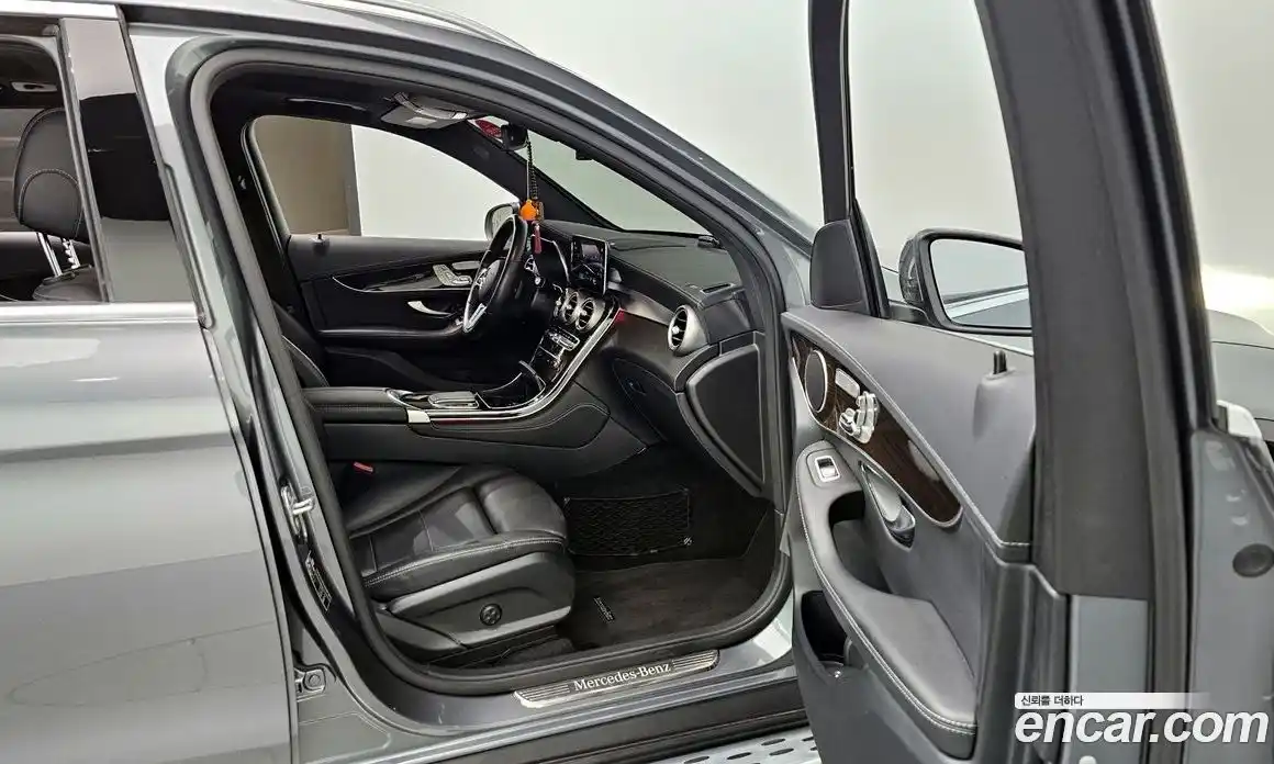 Mercedes-Benz GLC-Class 2020 2.0 Автомат в Москве № 229487, фото 20