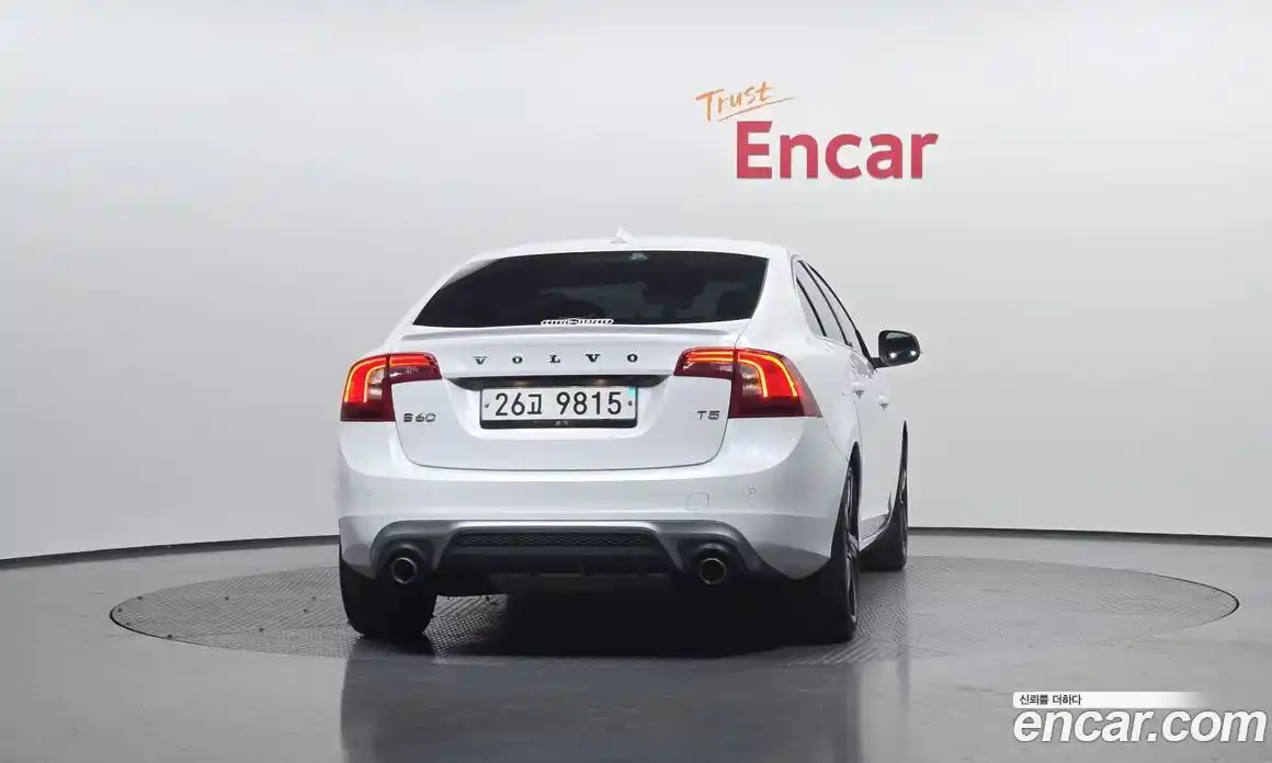 Volvo S60 2015 2.0 Автомат в Москве № 230648, фото 14