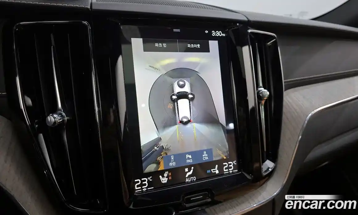 Volvo XC60 2019 2.0 Автомат в Москве № 230666, фото 9