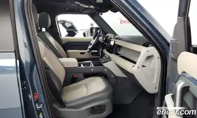 Land Rover Defender 2023 2.0 Автомат в Москве № 231208, миниатюра 3