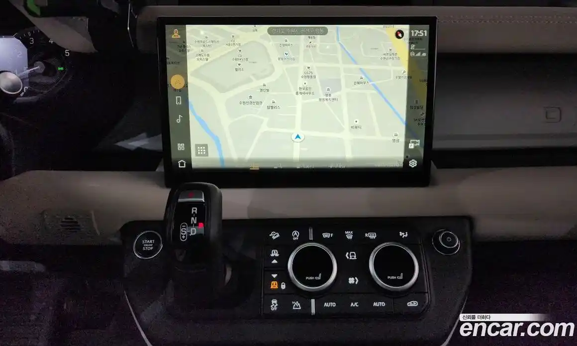 Land Rover Defender 2023 2.0 Автомат в Москве № 231208, фото 7