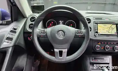 Volkswagen Tiguan 2016 2.0 Автомат в Москве № 232220, миниатюра 9