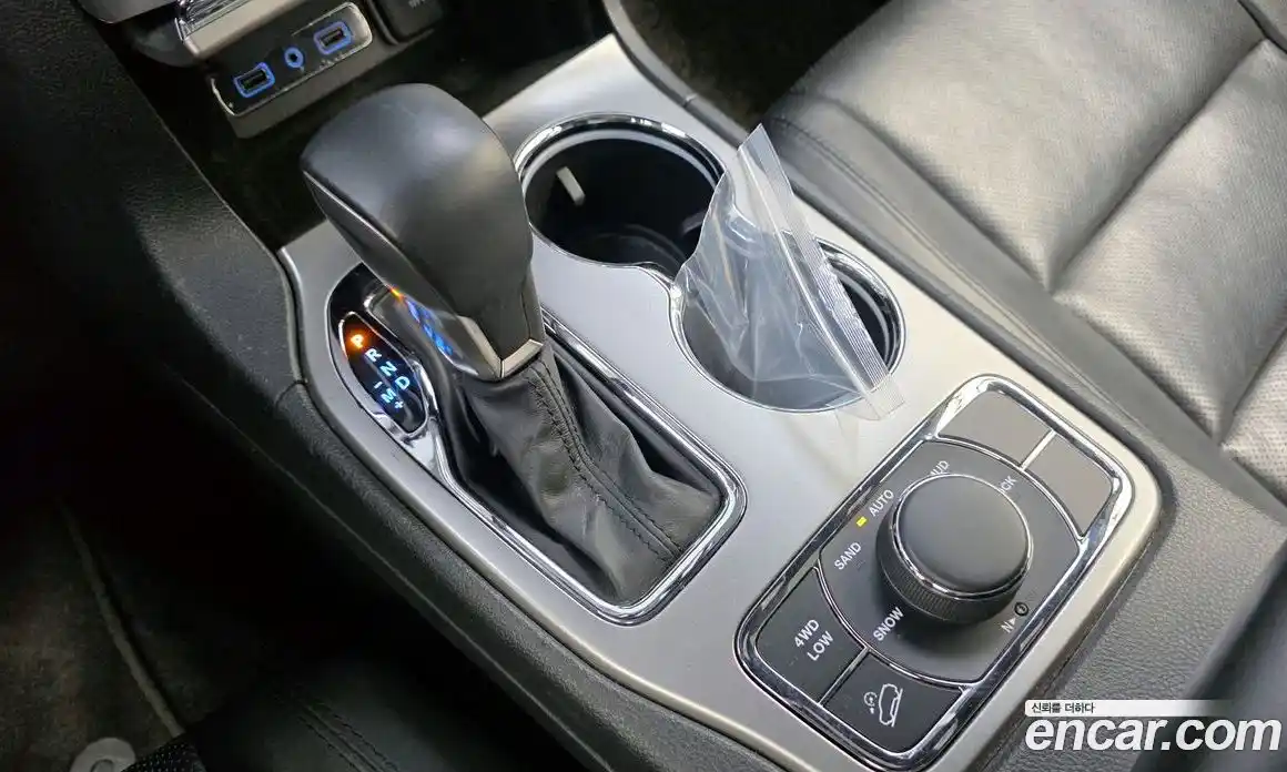 Jeep Cherokee 2018 3.6 Автомат в Москве № 232609, фото 11