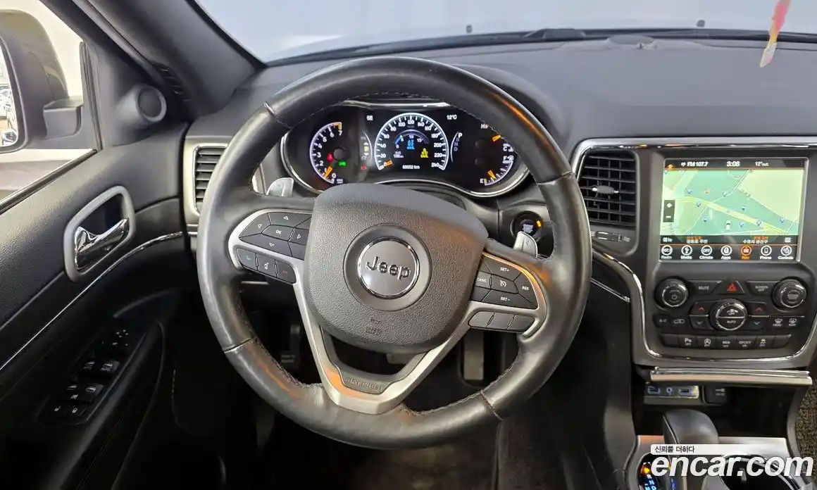 Jeep Cherokee 2018 3.6 Автомат в Москве № 232609, фото 18