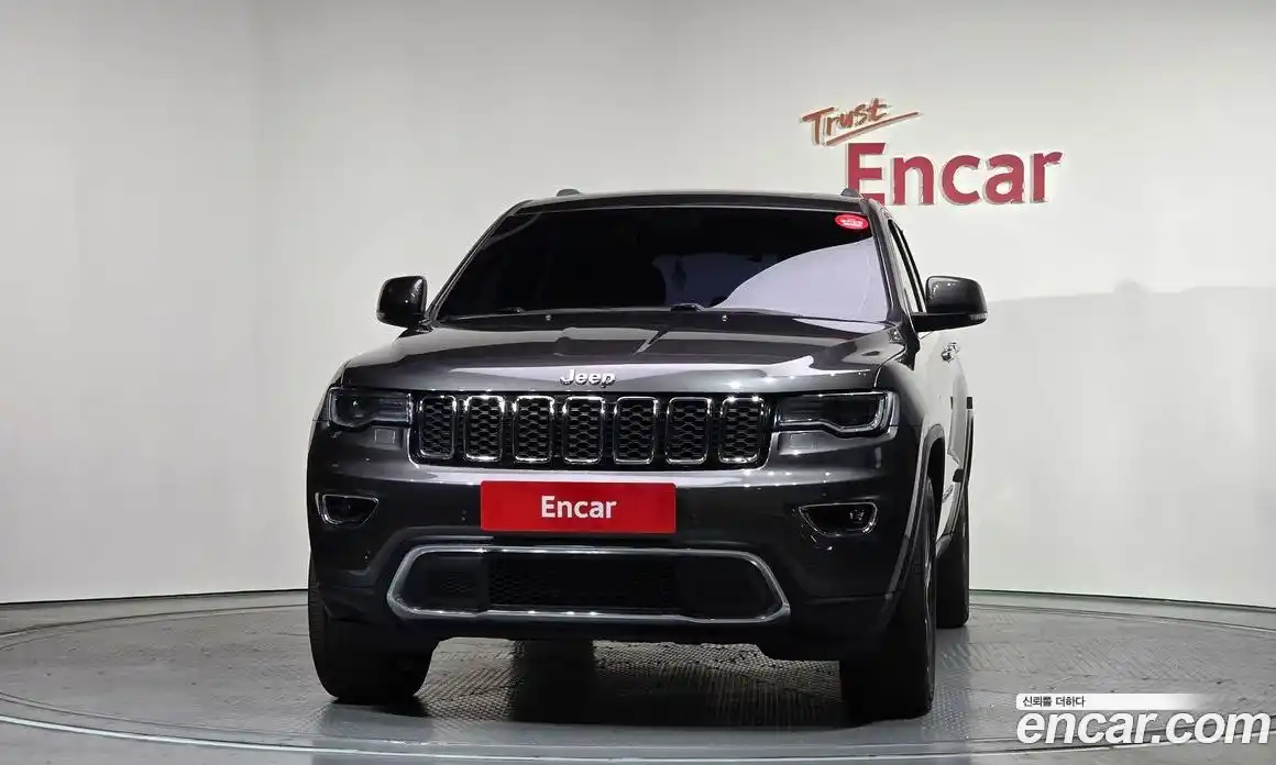 Jeep Cherokee 2018 3.6 Автомат в Москве № 232609, фото 19