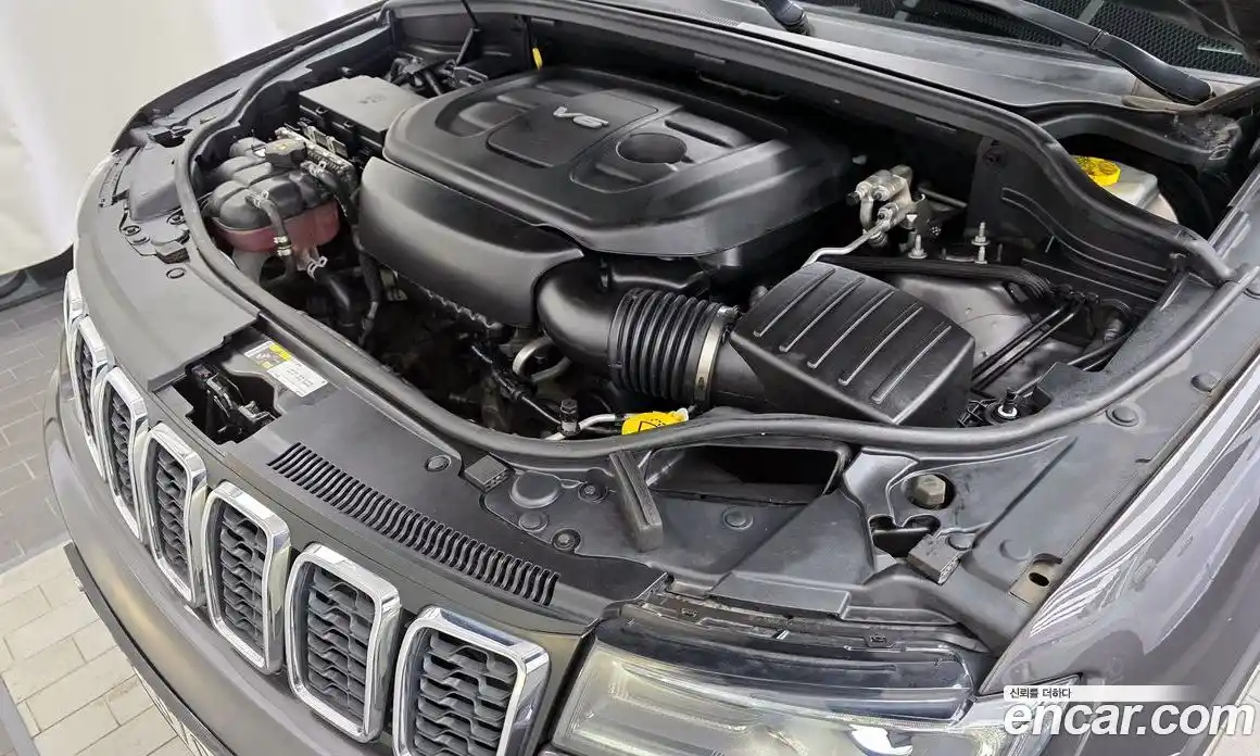 Jeep Cherokee 2018 3.6 Автомат в Москве № 232609, фото 8