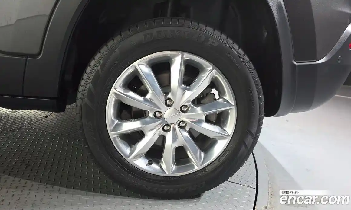 Jeep Cherokee 2017 2.2 Автомат в Москве № 232705, фото 11