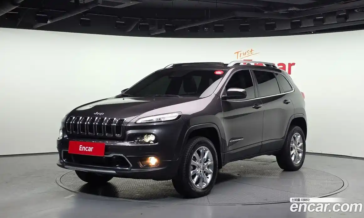 Jeep Cherokee 2017 2.2 Автомат в Москве № 232705, фото 14