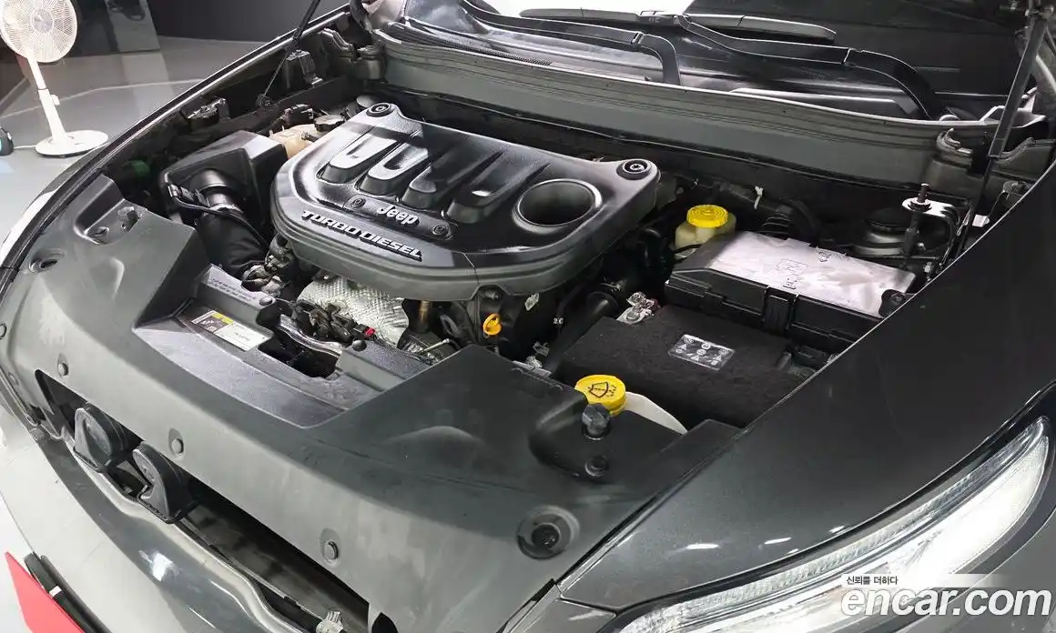 Jeep Cherokee 2017 2.2 Автомат в Москве № 232705, фото 17