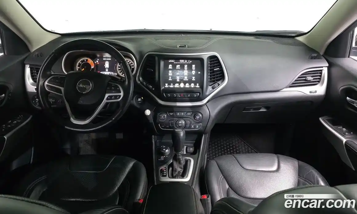 Jeep Cherokee 2017 2.2 Автомат в Москве № 232705, фото 18