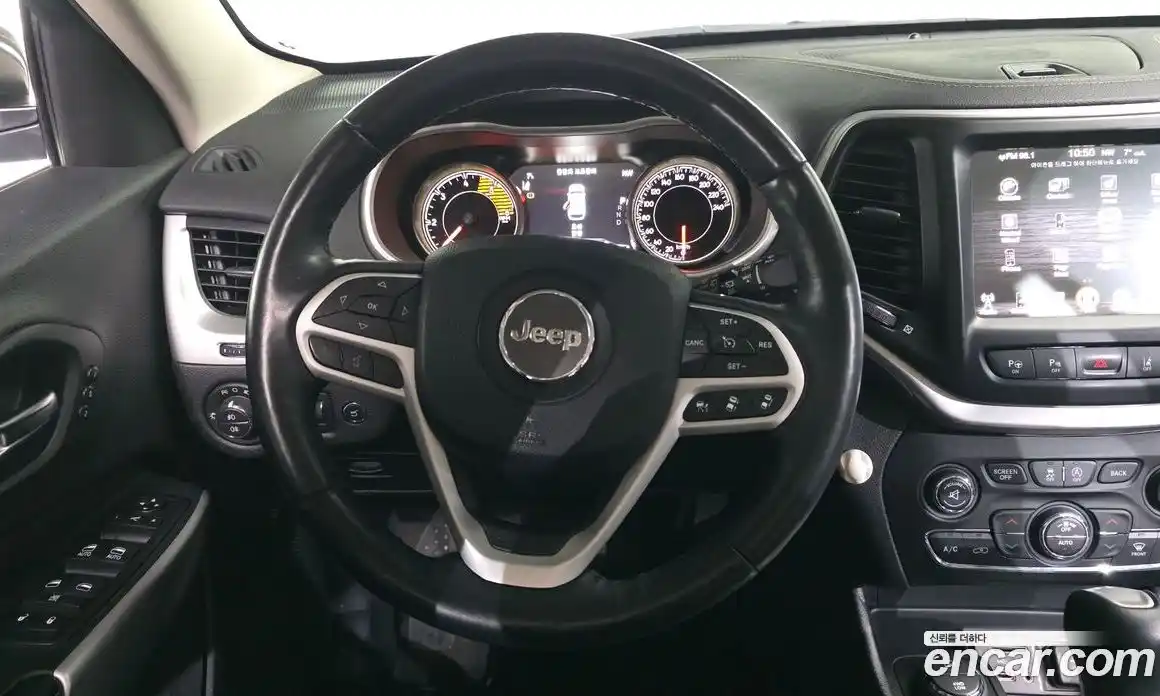 Jeep Cherokee 2017 2.2 Автомат в Москве № 232705, фото 19