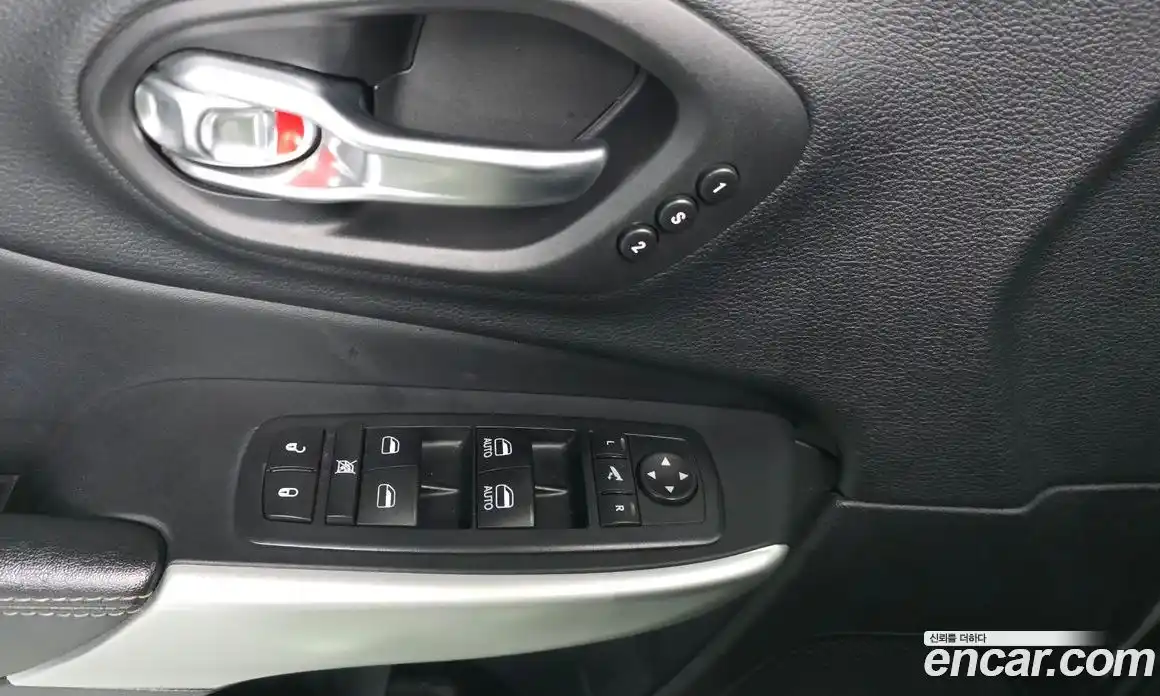 Jeep Cherokee 2017 2.2 Автомат в Москве № 232705, фото 20