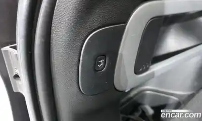 Jeep Cherokee 2017 2.2 Автомат в Москве № 232705, миниатюра 3