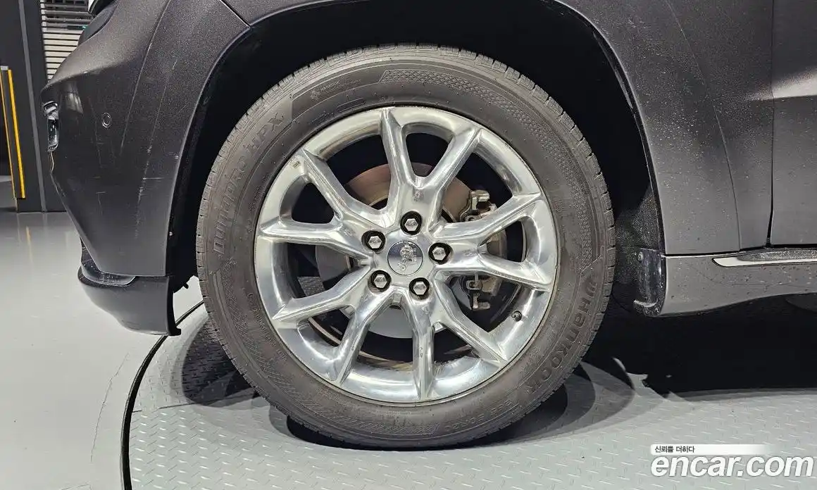 Jeep Cherokee 2014 3.0 Автомат в Москве № 232763, фото 18