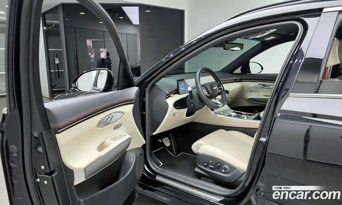 Genesis GV70 2025 2.5 Автомат в Москве № 23719, фото 1