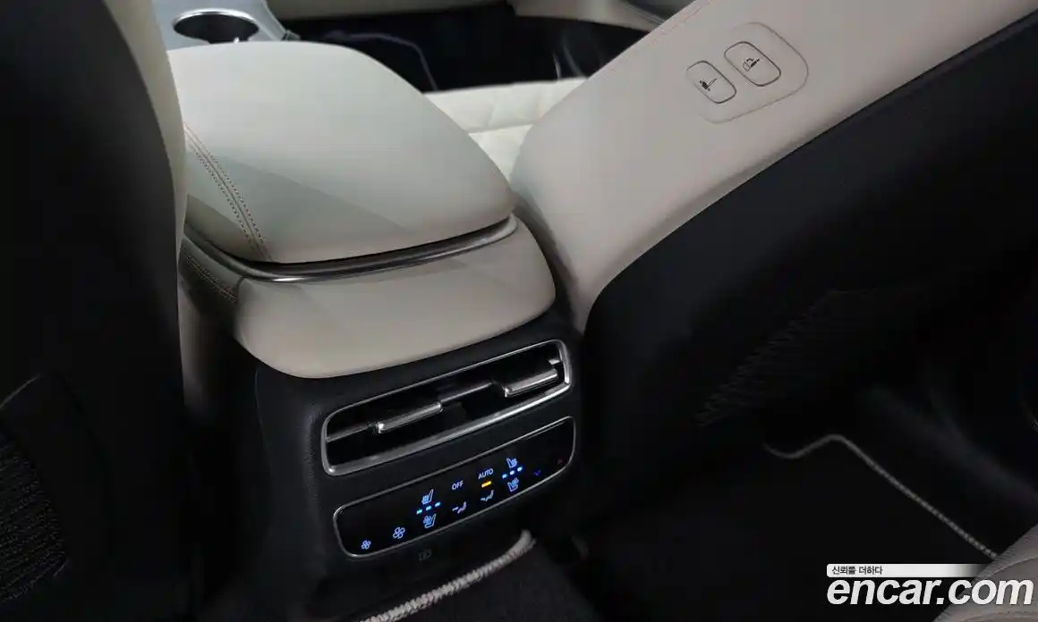 Genesis GV70 2025 2.5 Автомат в Москве № 23719, фото 17