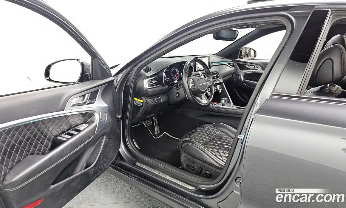 Genesis G70 2018 2.0 Автомат в Москве № 23755, фото 14