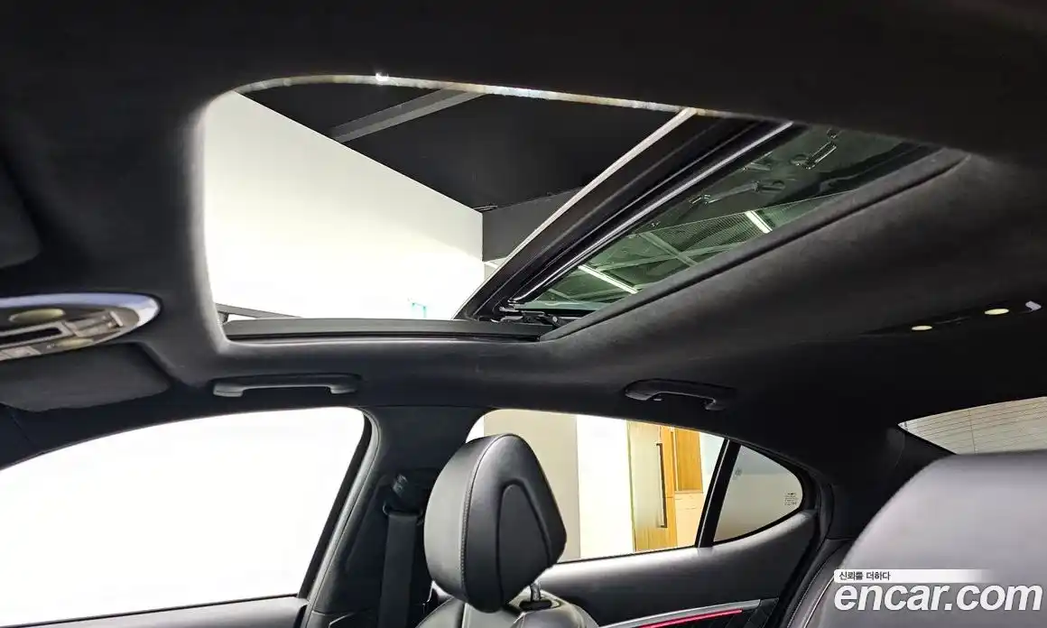 Genesis G70 2018 2.0 Автомат в Москве № 23755, фото 16