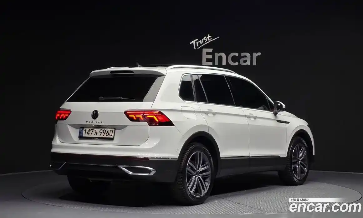Volkswagen Tiguan 2022 2.0 Автомат в Москве № 254549, фото 16
