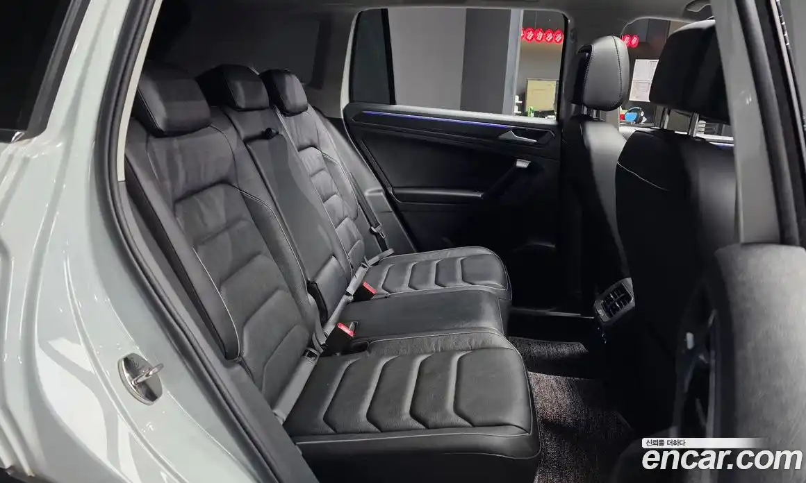 Volkswagen Tiguan 2022 2.0 Автомат в Москве № 254549, фото 19