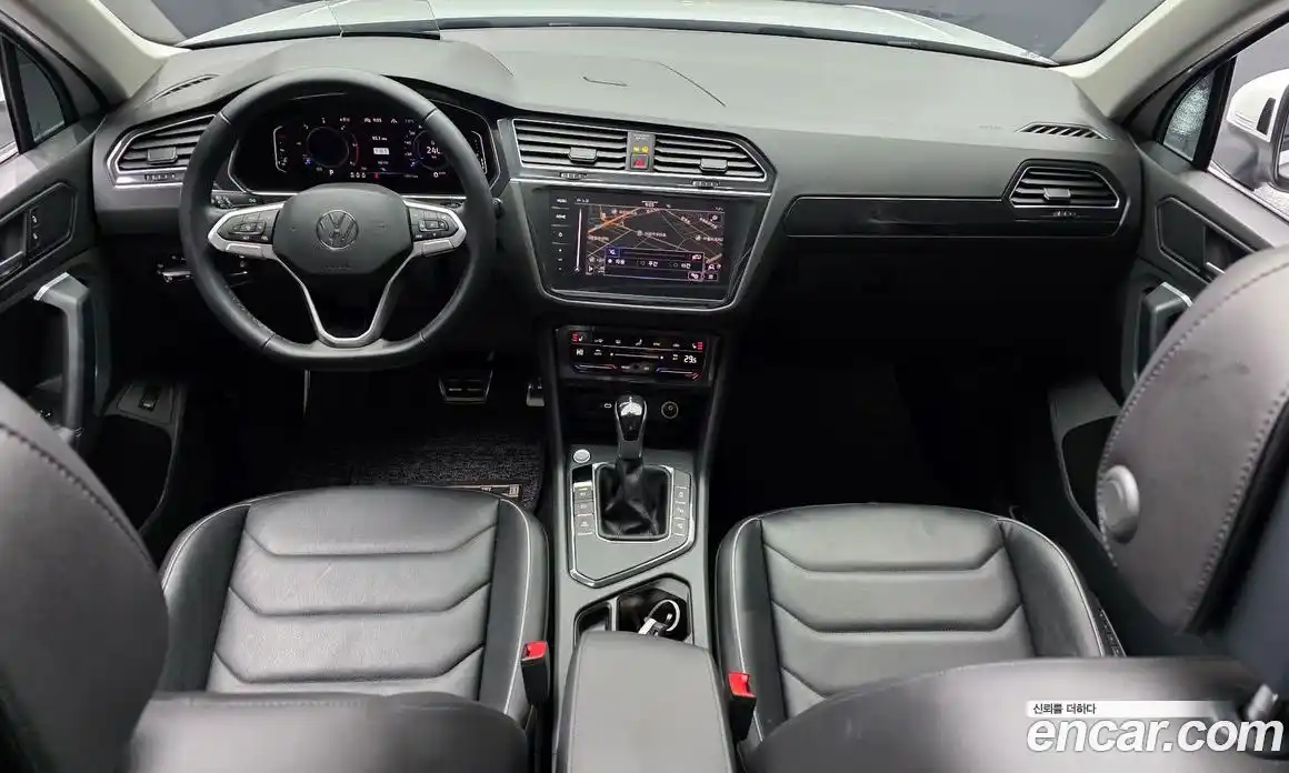 Volkswagen Tiguan 2022 2.0 Автомат в Москве № 254549, фото 3