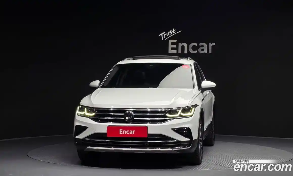 Volkswagen Tiguan 2022 2.0 Автомат в Москве № 254549, фото 7