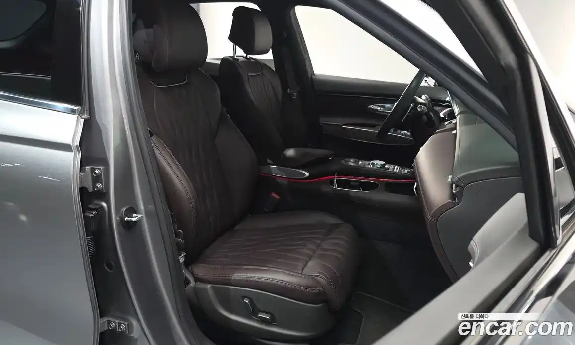 Genesis GV70 2021 2.5 Автомат в Москве № 25487, фото 13