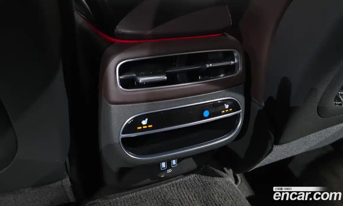 Genesis GV70 2021 2.5 Автомат в Москве № 25487, фото 20