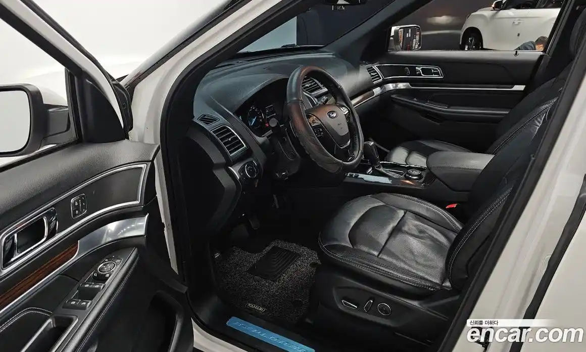 Ford Explorer 2017 2.3 Автомат в Москве № 255514, фото 18