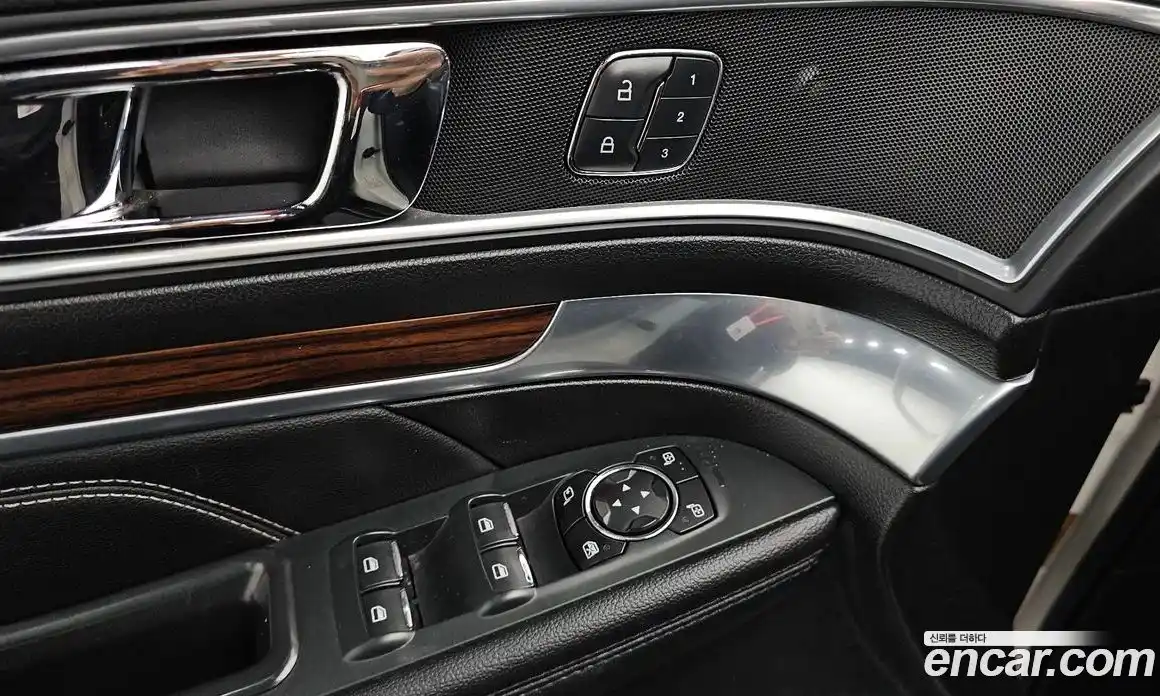 Ford Explorer 2017 2.3 Автомат в Москве № 255514, фото 3