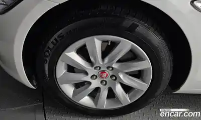 Jaguar XF 2016 2.0 Автомат в Москве № 256056, миниатюра 2