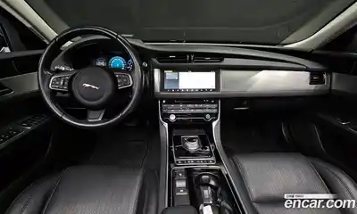 Jaguar XF 2016 2.0 Автомат в Москве № 256056, миниатюра 9