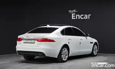Jaguar XF 2020 2.0 Автомат в Москве № 256066, миниатюра 2