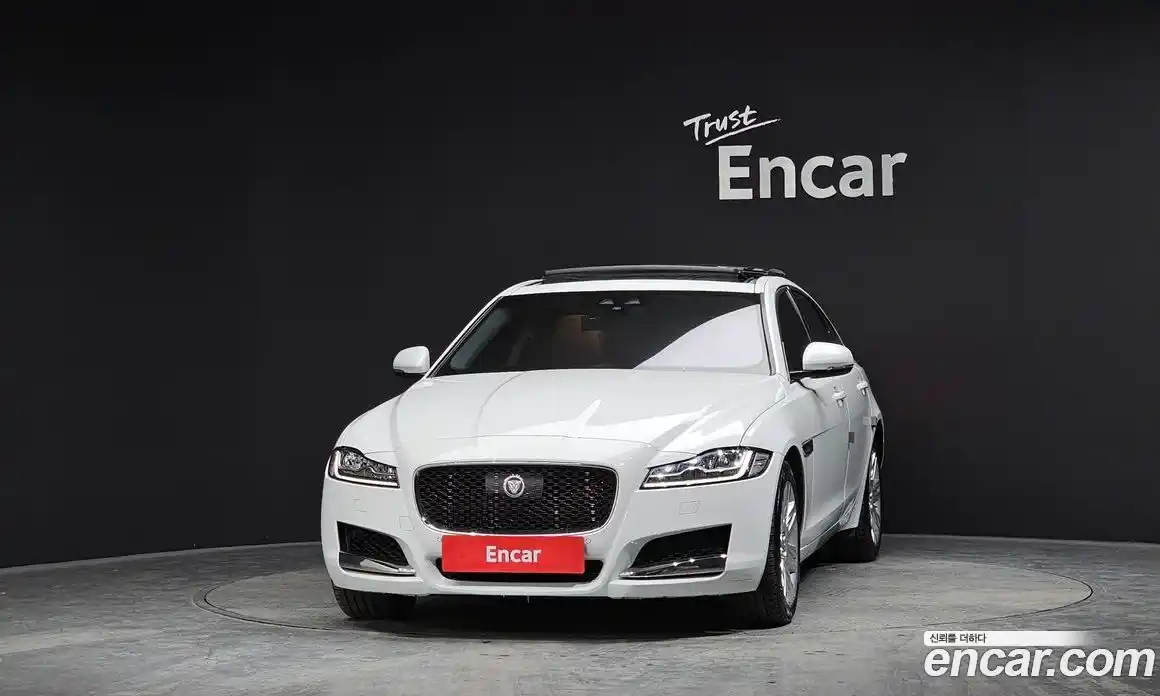 Jaguar XF 2020 2.0 Автомат в Москве № 256066, фото 3