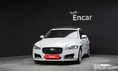 Jaguar XF 2020 2.0 Автомат в Москве № 256066, миниатюра 3