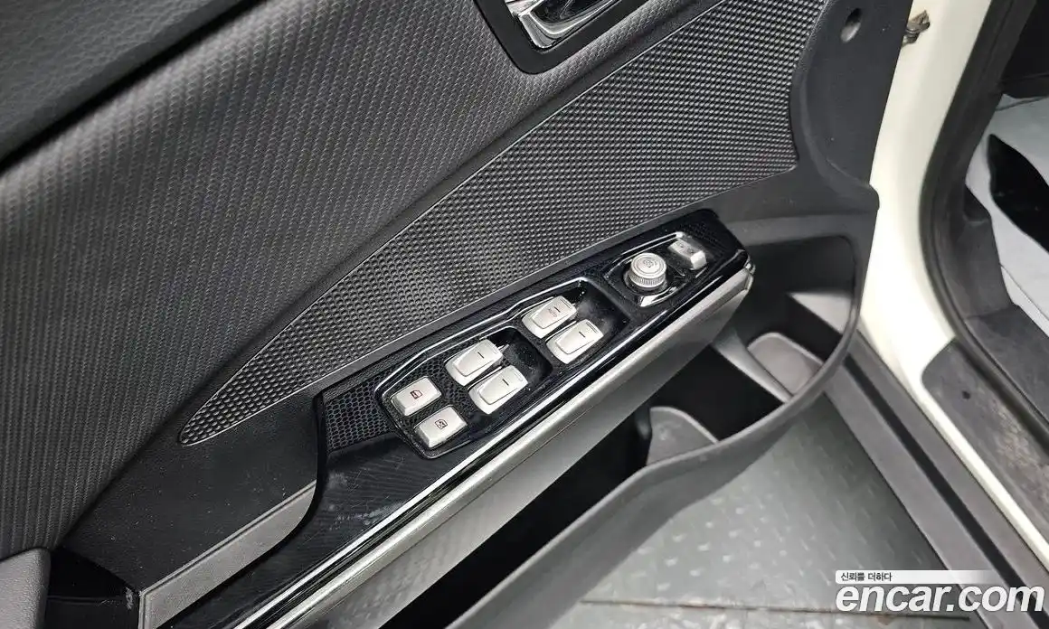 SsangYong TIBOLI 2017 1.6 Автомат в Москве № 25769, фото 15