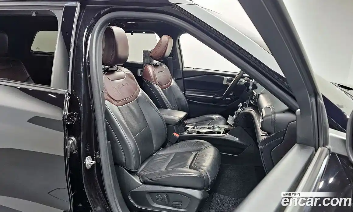 Ford Explorer 2022 3.0 Автомат в Москве № 273407, фото 16