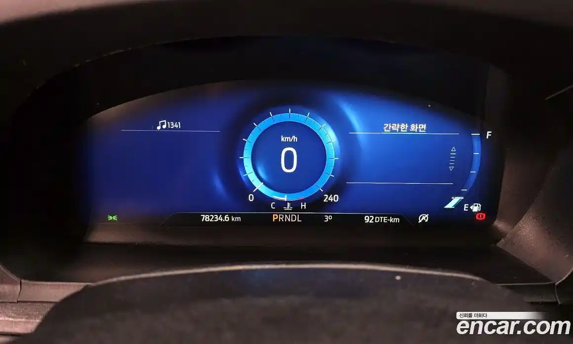 Ford Explorer 2022 3.0 Автомат в Москве № 273407, фото 17