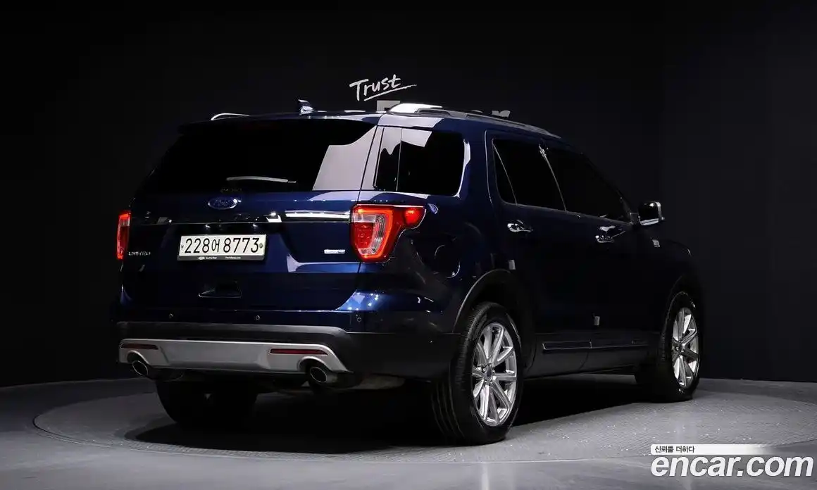 Ford Explorer 2016 2.3 Автомат в Москве № 273434, фото 7