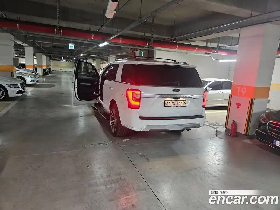 Ford Expedition 2021 3.5 Автомат в Москве № 281895, фото 5